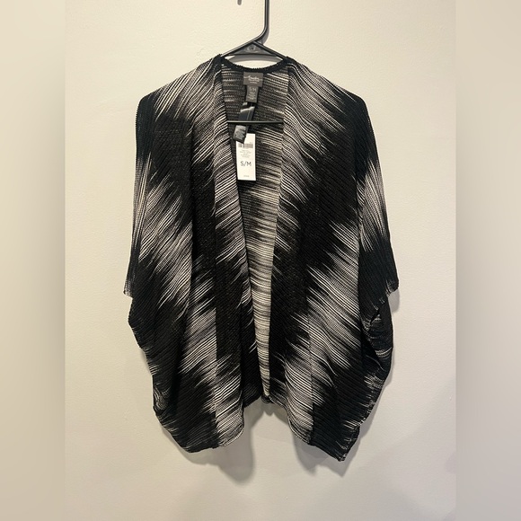 Travelers by Chico's Tops - NWT Travelers by Chico’s Open Knit Cardigan S/M Black White Poncho Wrap